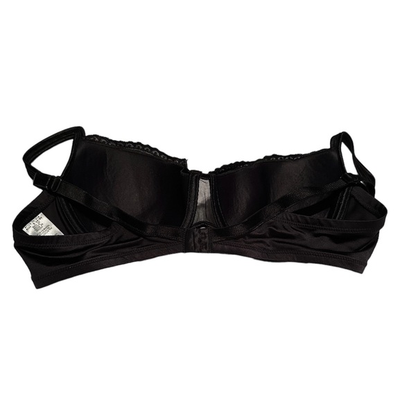 Vanity fair black bra with lace detail size 38B - Picture 2 of 4